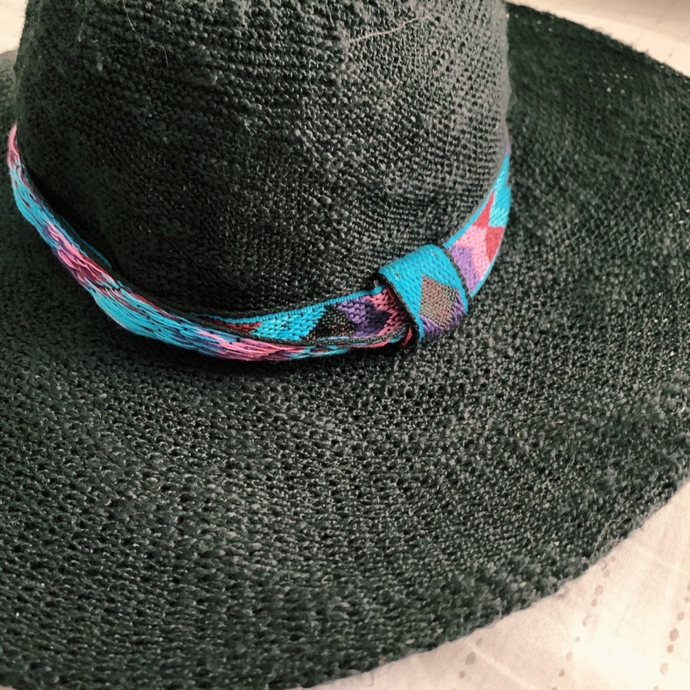 hat - Picture 2 of 4